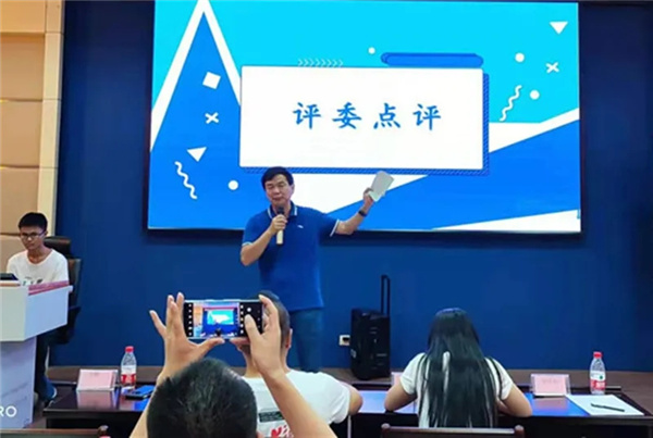 博物馆劳赞馆长点�? 13�?webp.jpg 博物馆劳赞馆长点�? 13�?webp.jpg